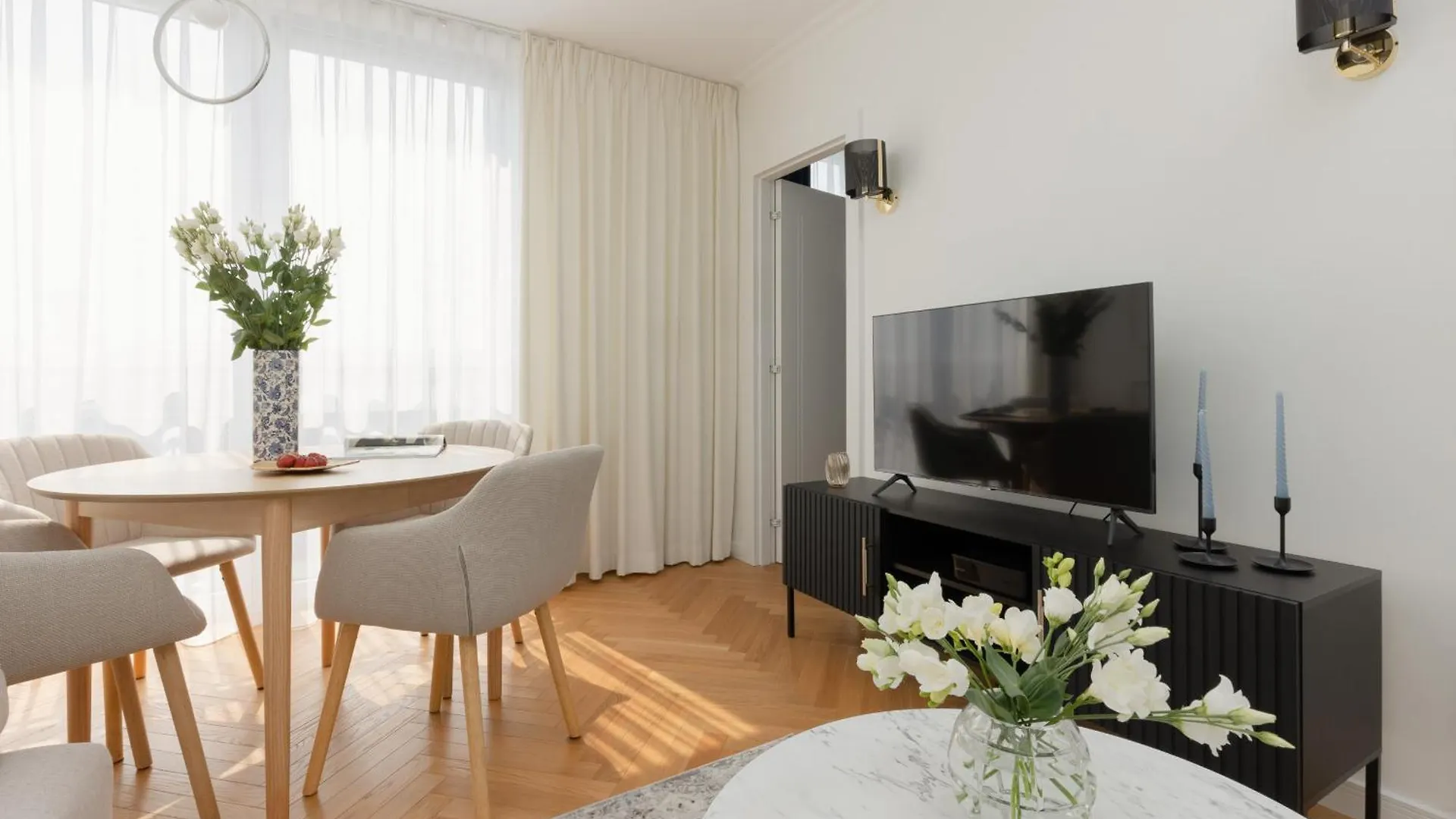 Senatorska Apartment Warsaw By Noclegi Renters